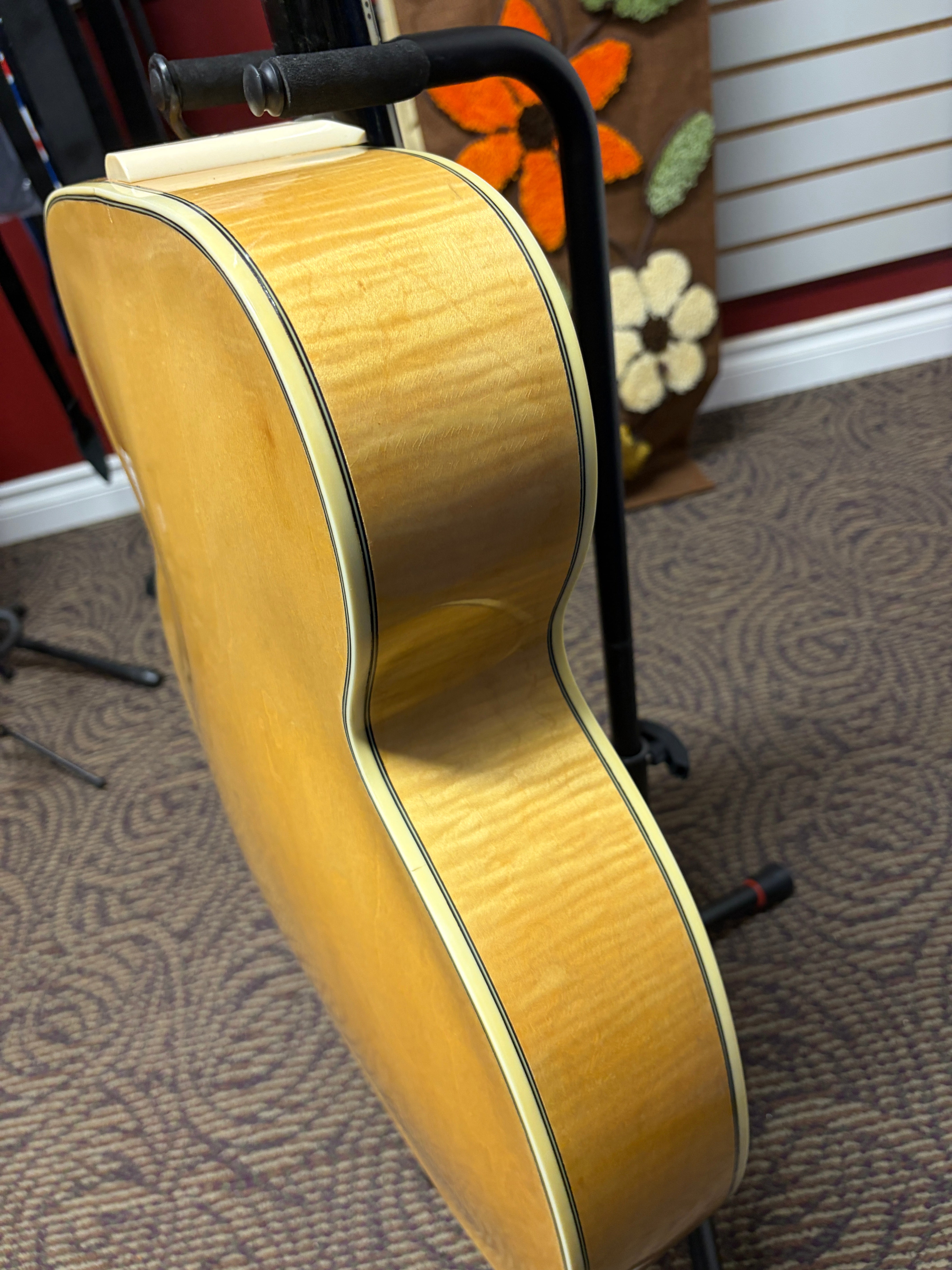 1952 National California Blonde 1100