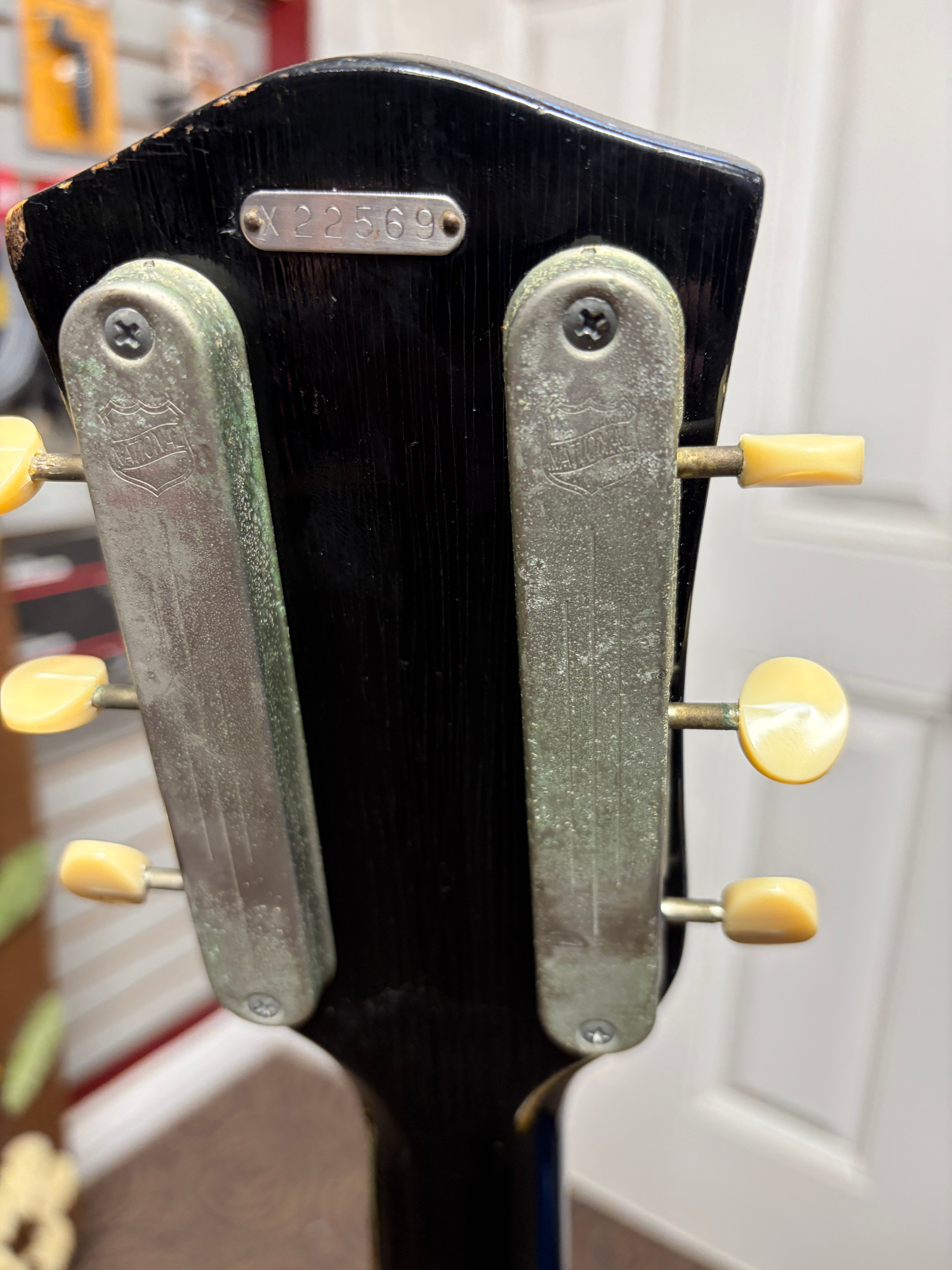 1952 National California Blonde 1100